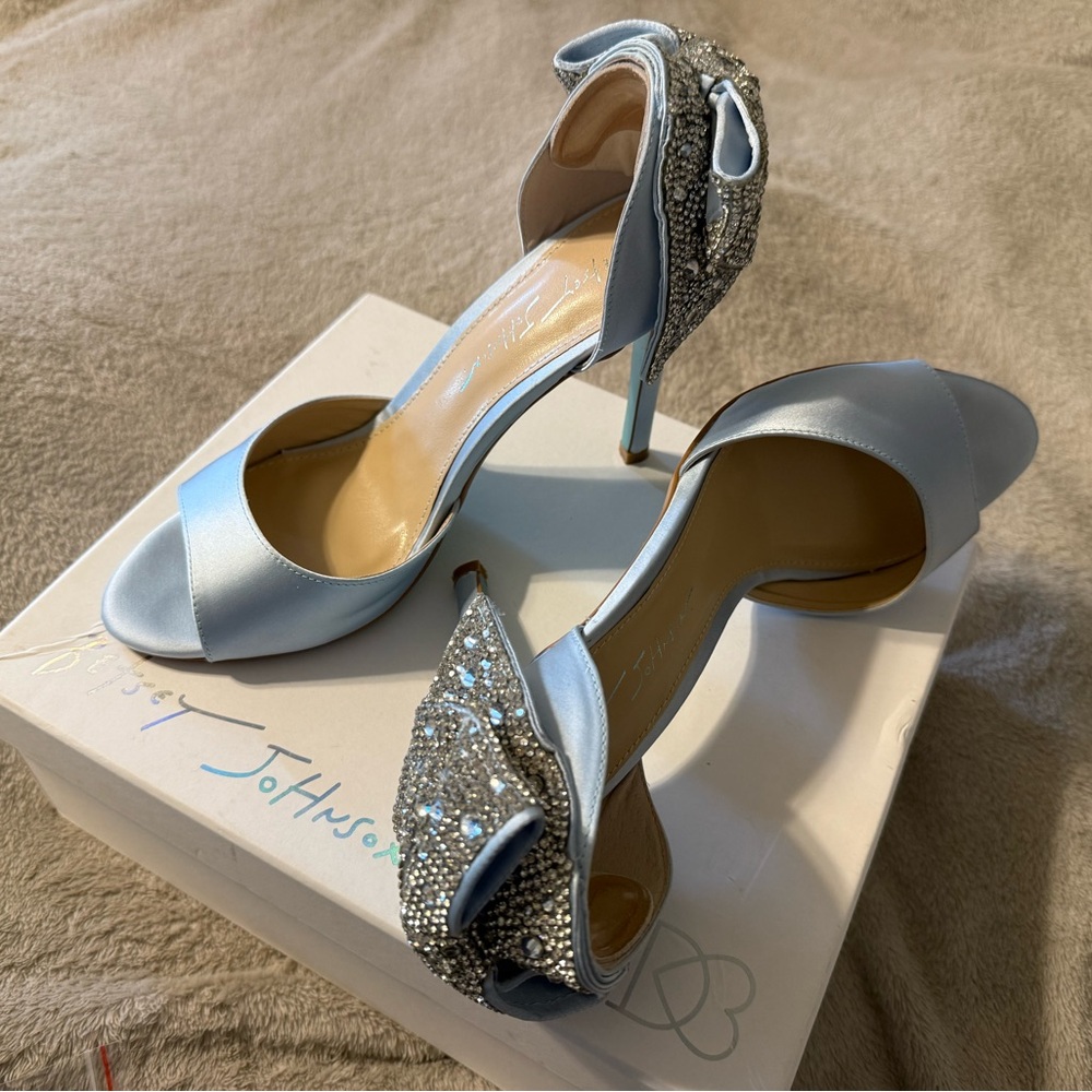Betsey Johnson X Davids Bridal Collection Light Blue Heels with Sparkling Bow - Picture 3 of 7